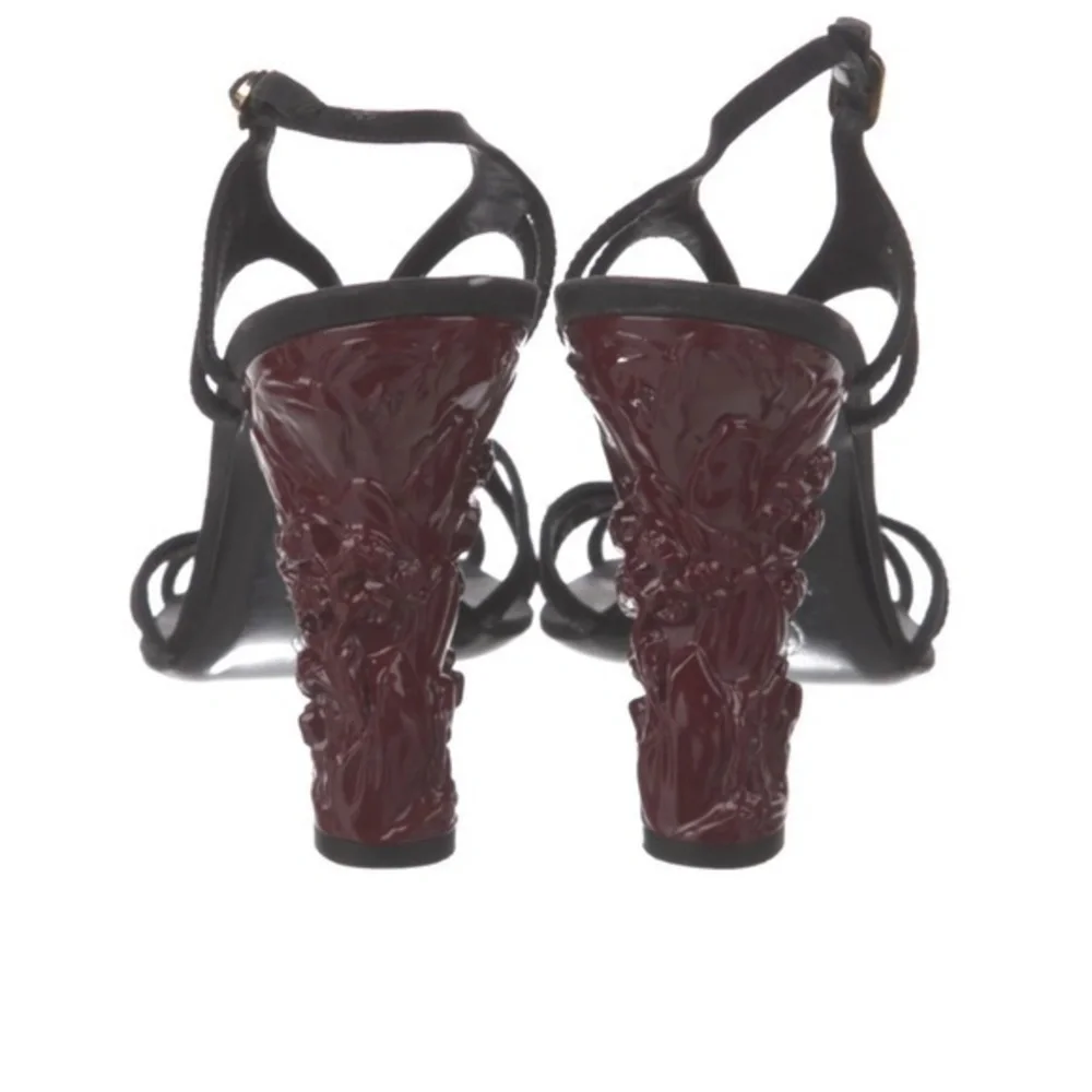 **CHANEL** Satin Heels Size 40 - Picture 5 of 16